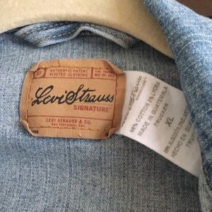 Levi's Jackets & Coats - Levi Jacket Levi's Jackets & Coats - Levi Jacket